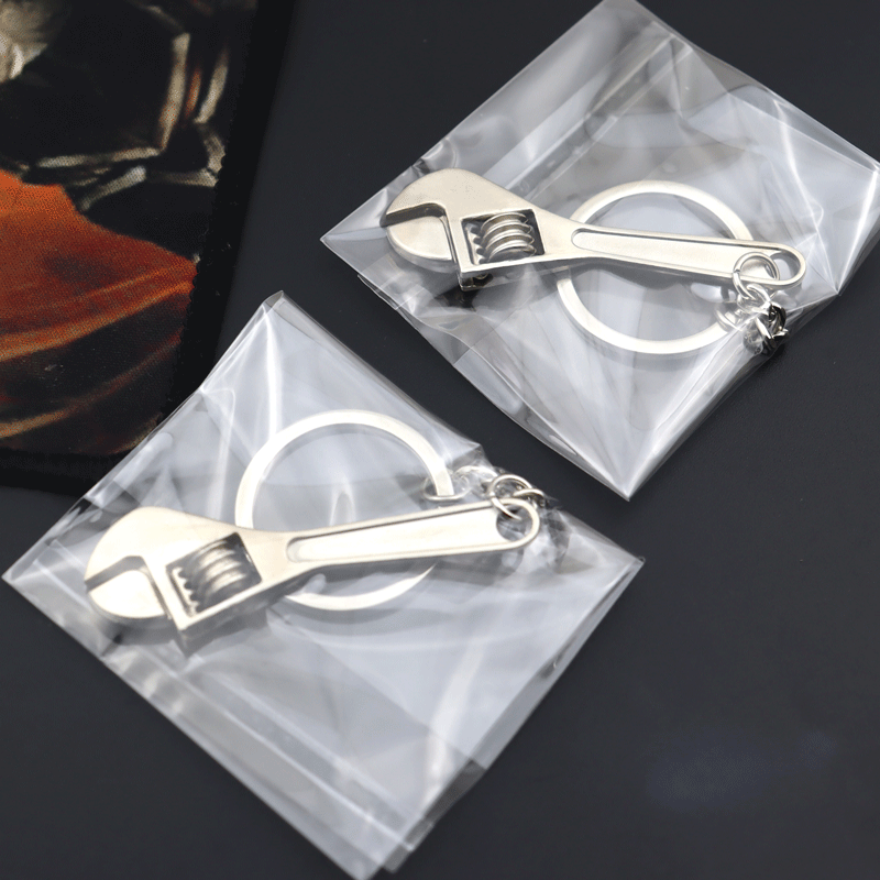 Wholesale Metal adjustable mini wrench Car keychain pendant